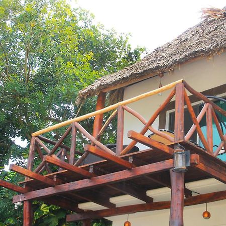 Hotel Pancho Villas Bacalar - Free Bikes And Paddles Dış mekan fotoğraf