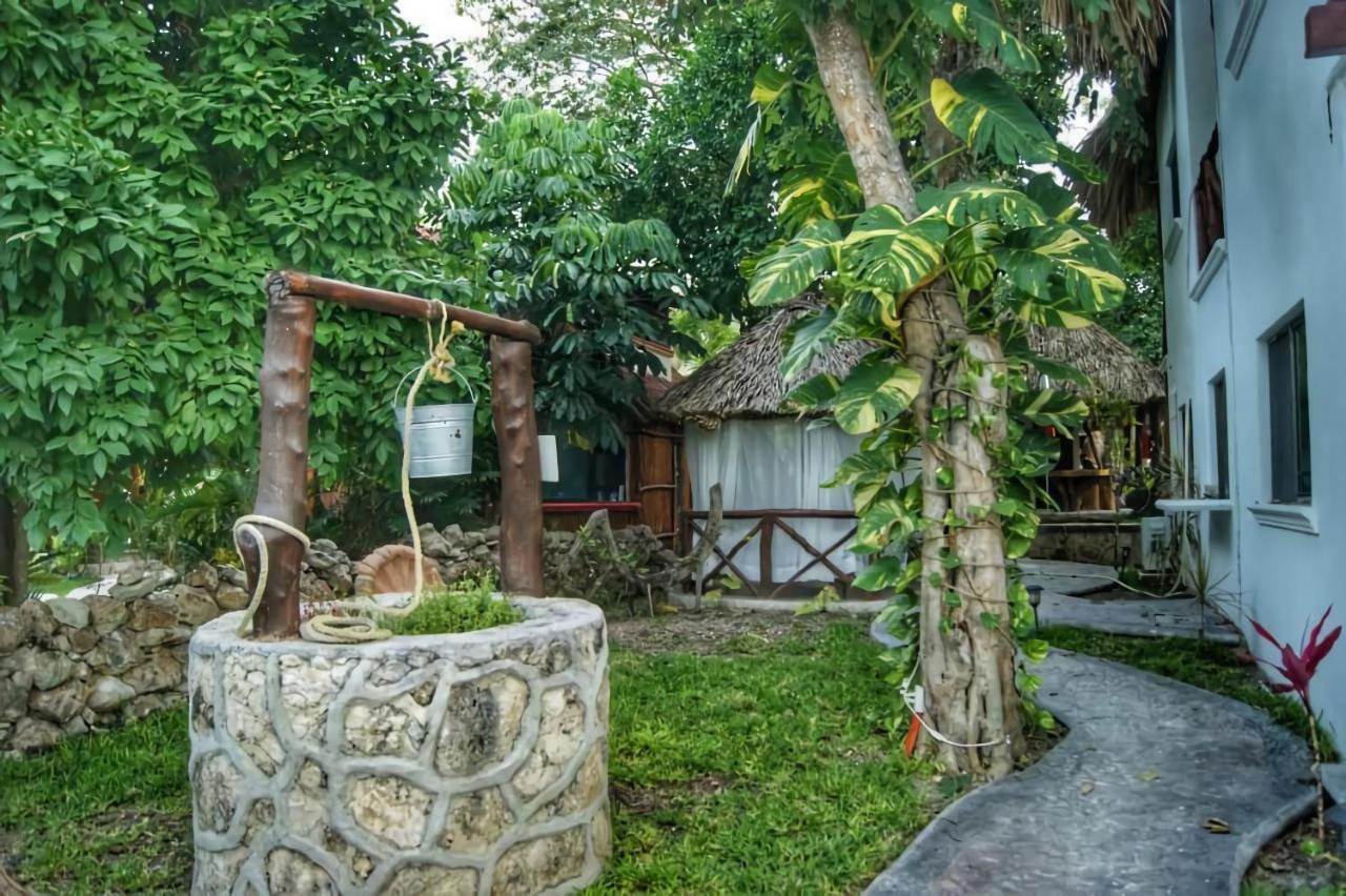 Hotel Pancho Villas Bacalar - Free Bikes And Paddles Dış mekan fotoğraf
